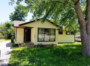 632 Royal Heights Rd, Belleville, IL 62226