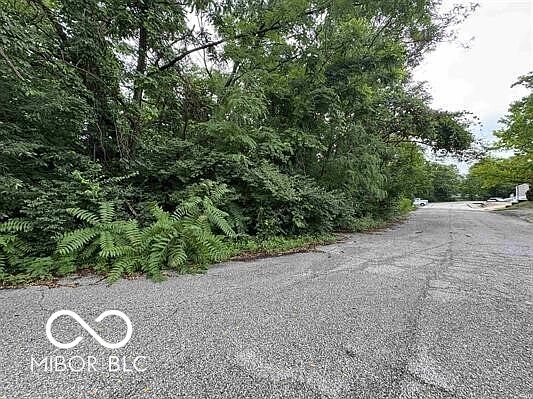 2nd image of 109 S Westplex Ave