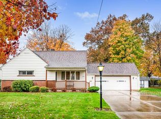 1038 Kirwan Dr, Austintown, OH