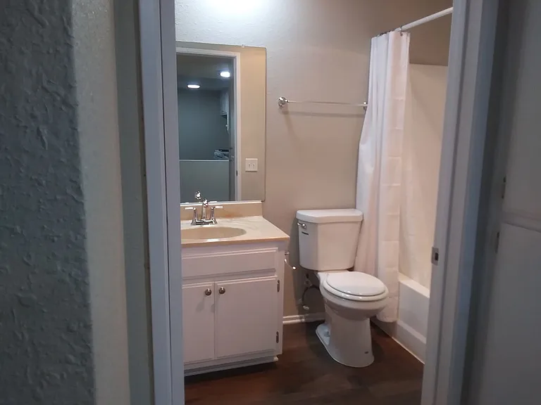 17740 Scherzinger Ln — Photo 21