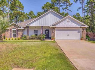 6612 Admiral St, Navarre, FL 32566