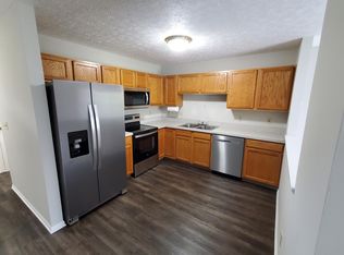 443 Rachel Ln, Avon Lake, OH 44012