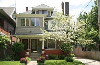 1st image of 2444 Parkwood Ave