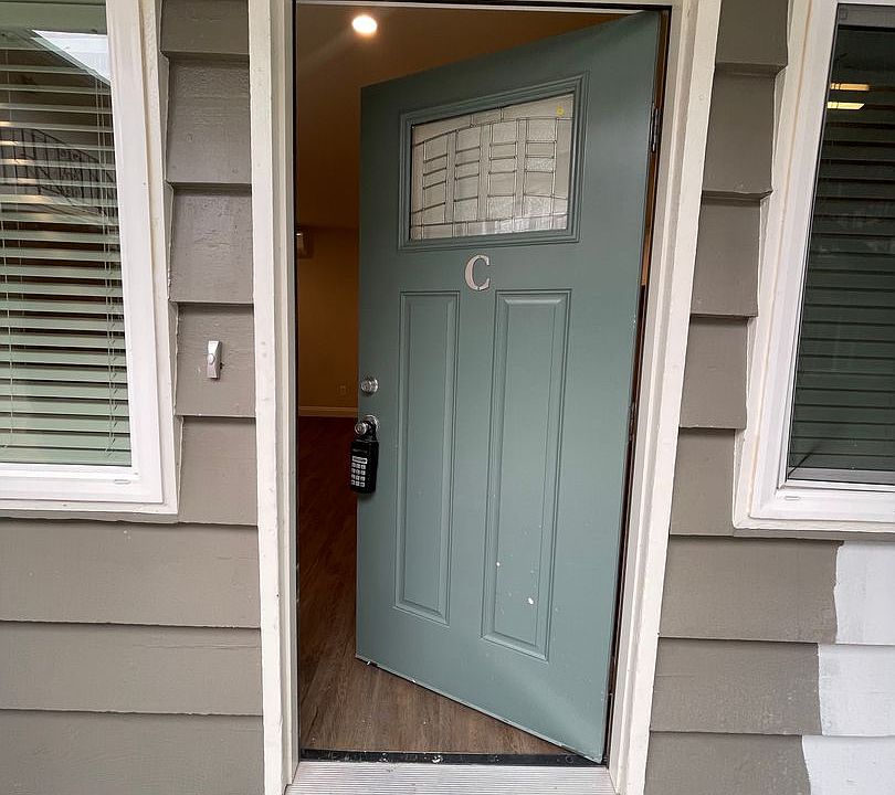 1st image of 1605 W Shorb St #1605C