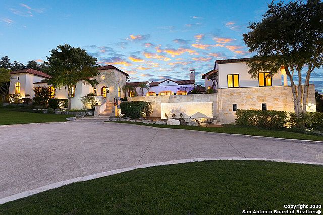 1st image of 49 Vineyard Dr