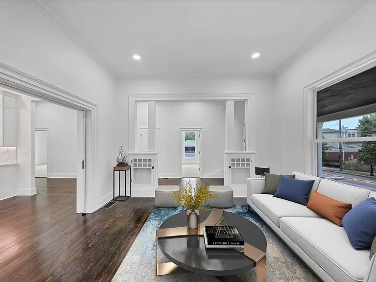 212 S Broad St SW — Photo 33