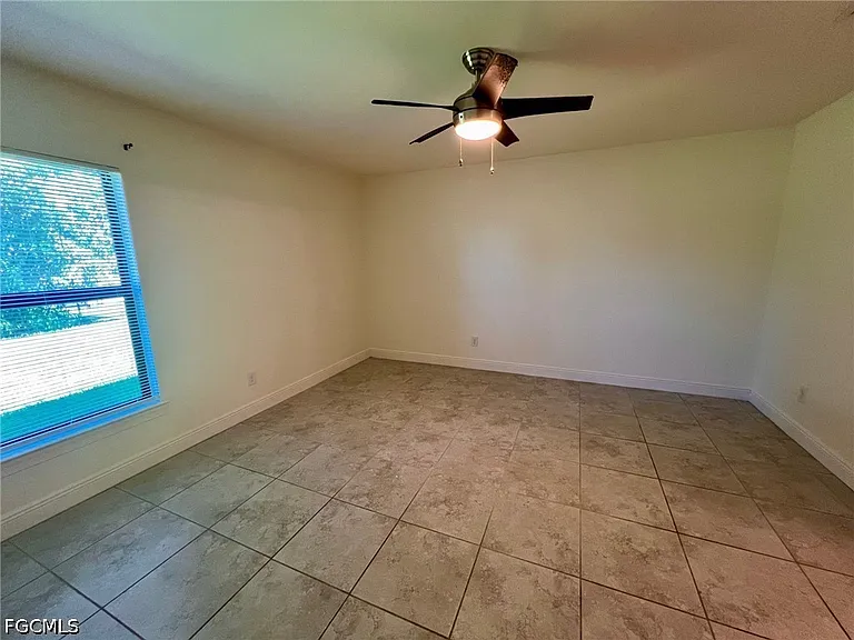 3322 NW 17th Ln — Photo 12