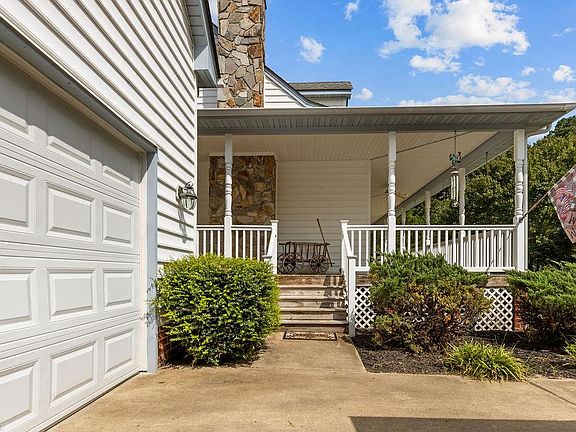 4th image of 27098 Colosse Rd