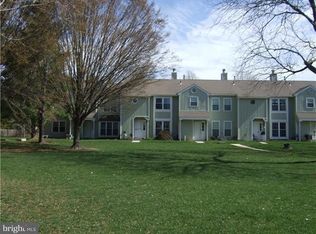 13 Pond View Dr, Plainsboro, NJ 08536