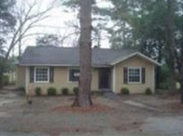 350 Pineview Dr, Waycross, GA 31501