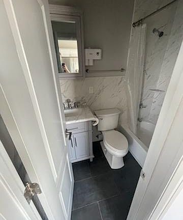 2nd image of 271 Walker St Floor 3