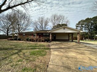 99 H T Greer Rd, Albertville, AL 35951