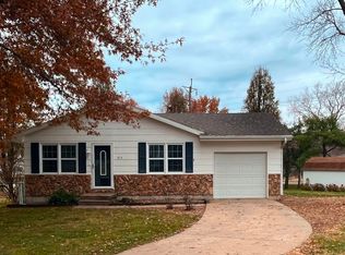 812 Brentwood Ave, Sedalia, MO 65301