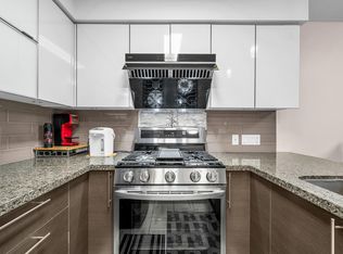 6733 Buswell St #509, Richmond, BC V6Y 2E9