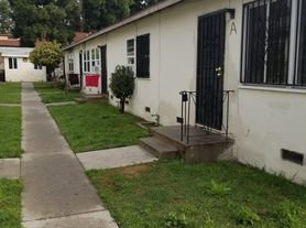 207 W Indigo St, Compton, CA