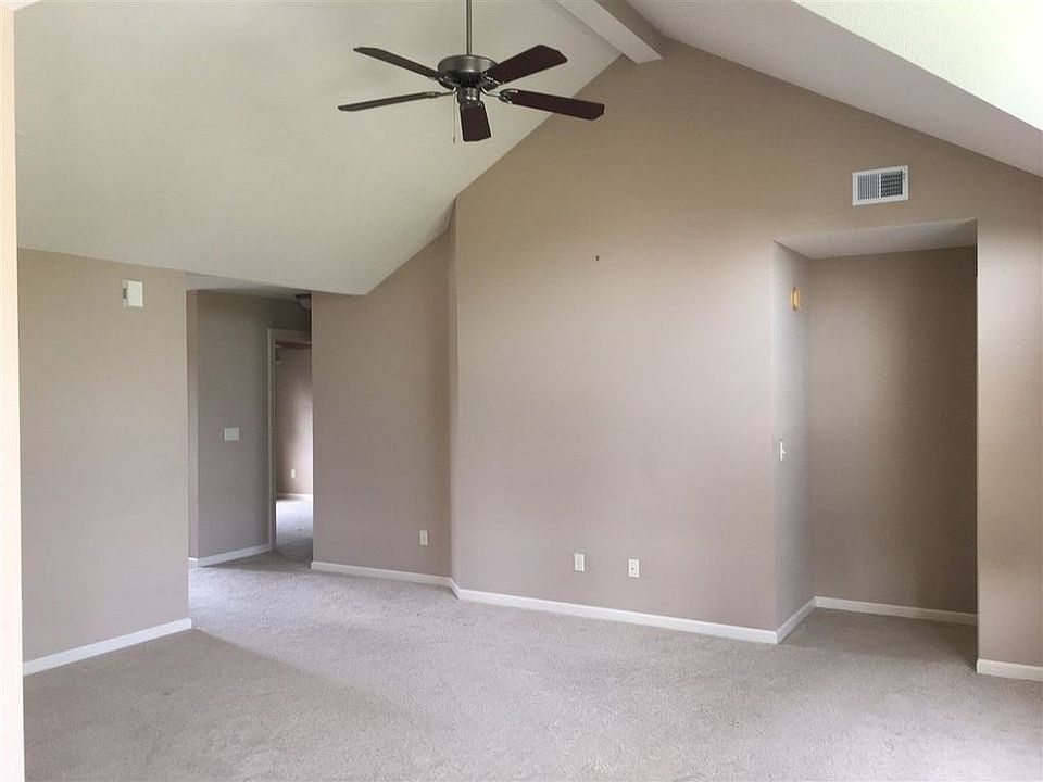 2nd image of 8526 Ashworth Ct