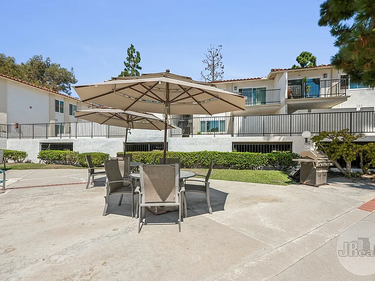 Belvedere Terrace — Photo 7