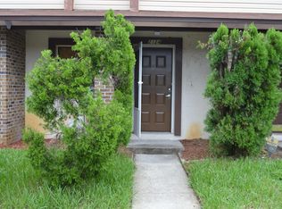 2124 Oak Chace Ct, Tampa, FL 33613