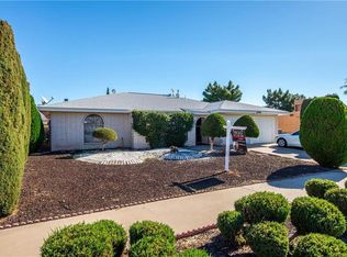 10704 Sugarland Dr, El Paso, TX 79924