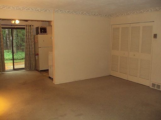 4th image of 483 Forsythia Ln #81