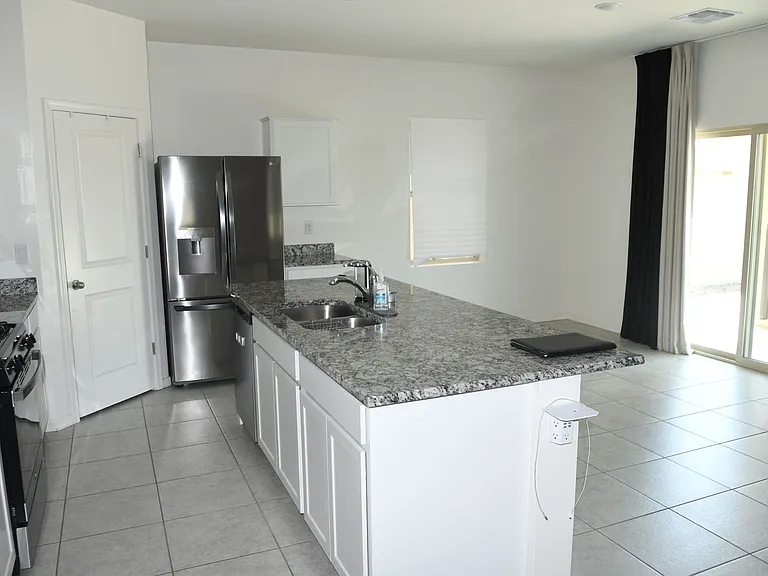 5725 W Willow Ridge Dr — Photo 8