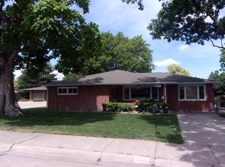 1809 W C St, North Platte, NE 69101