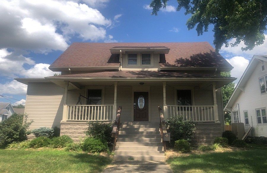 1st image of 642 N Pine St