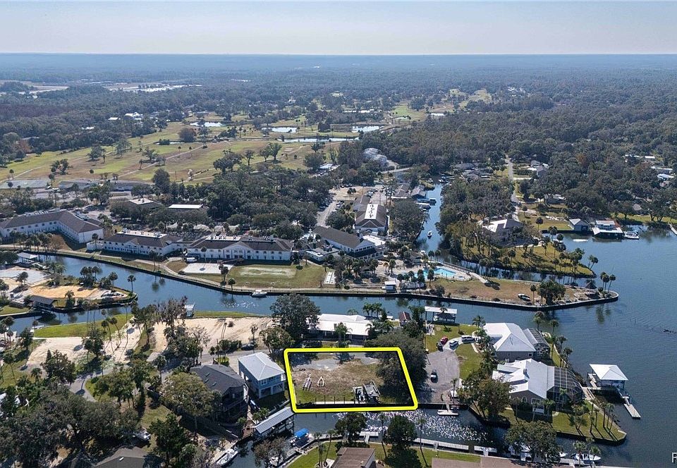 1st image of 1924 SE 3rd Ct