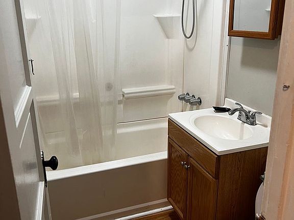 3rd image of 137 Delaware Dr #137