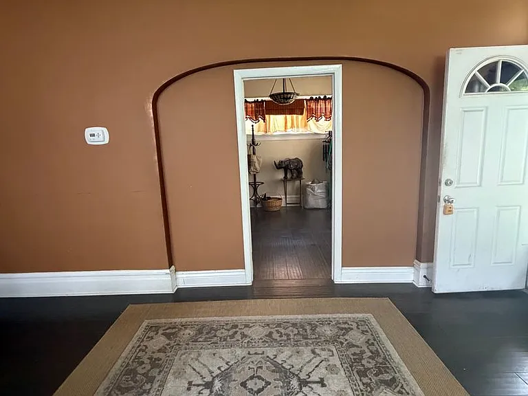 658 E Conway Ct — Photo 6