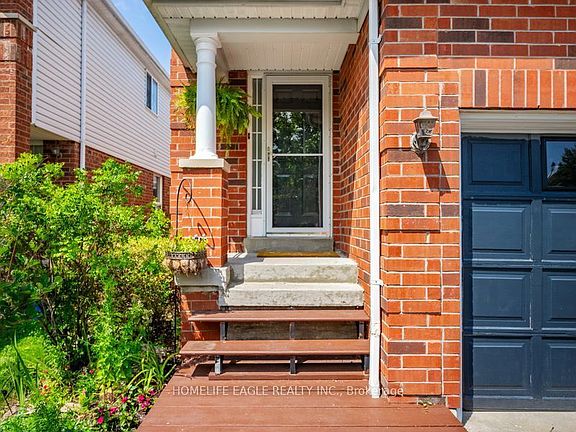 4th image of 479 Heddle Cres
