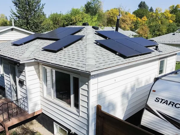 12005 40th St NW, Edmonton, AB T5W 2L2