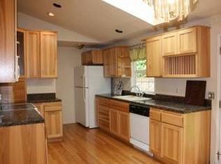 6644 NE 196th St, Kenmore, WA 98028