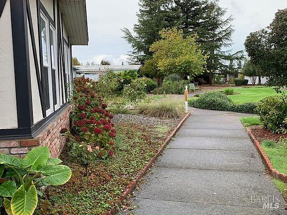 3rd image of 175 Westgate Circle