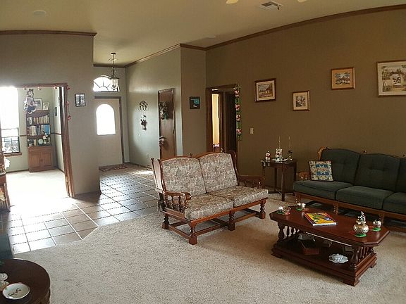 2nd image of 1717 Aurora Pl
