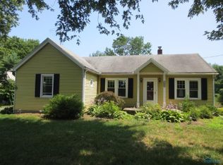 1435 S Crissey Rd, Holland, OH 43528