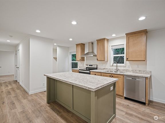 5th image of 23426 Pearce Way