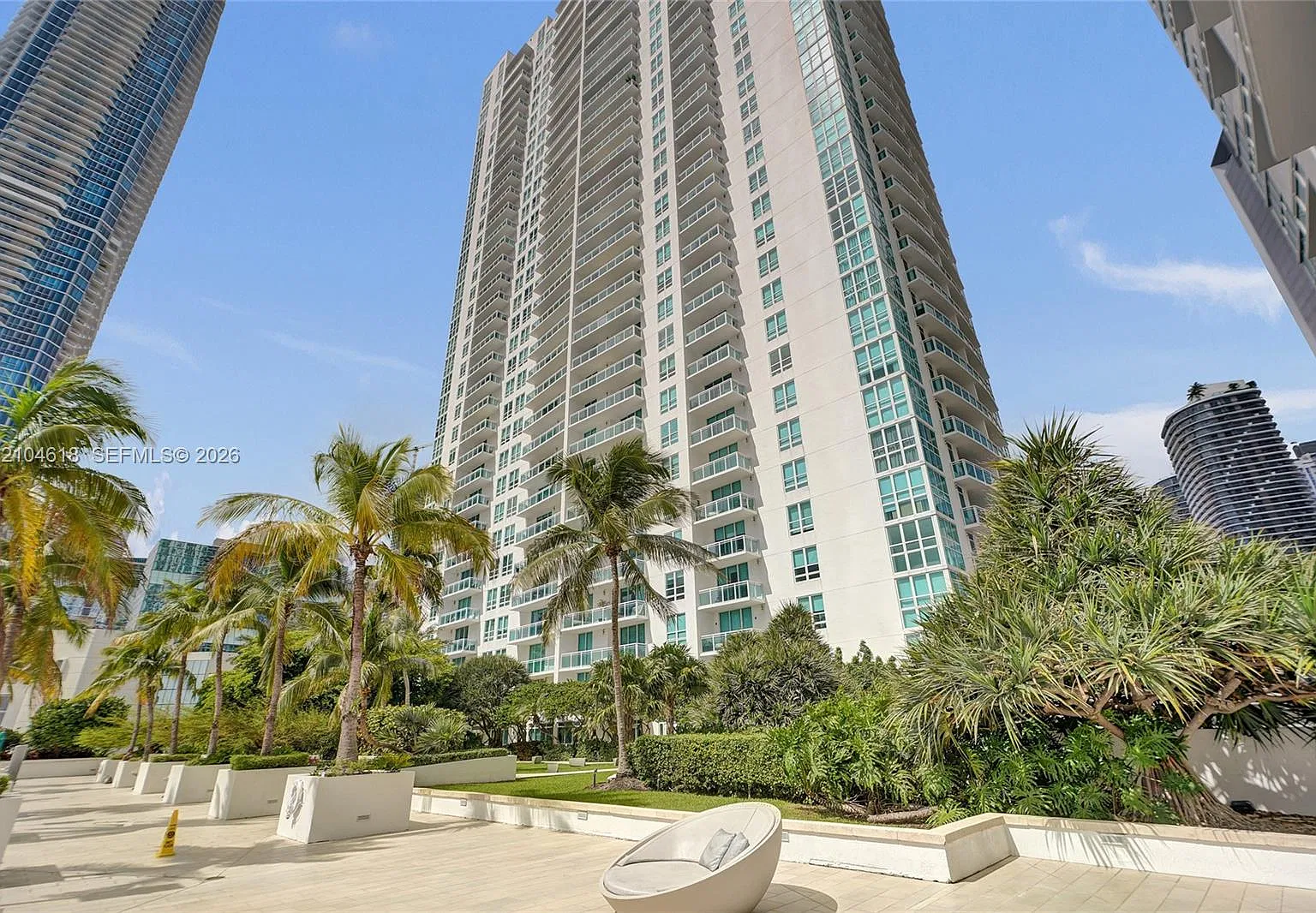 The Plaza 901 Brickell Co — Photo 1