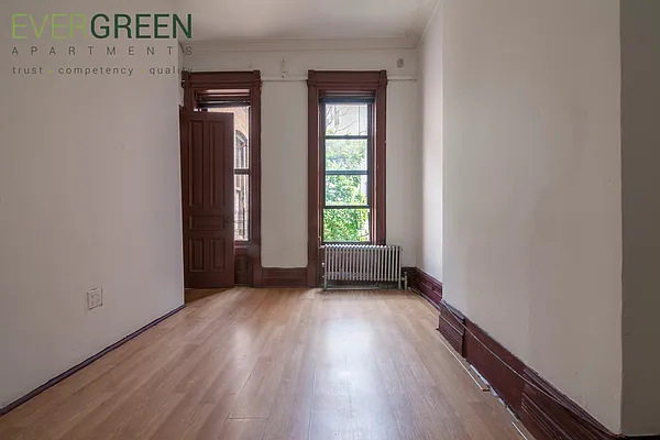 Rented by ERNY LLC | media 1