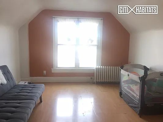 Rented by Citi Habitats | media 11