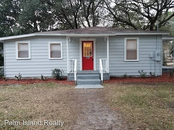 1st image of 201 Lincoln Dr