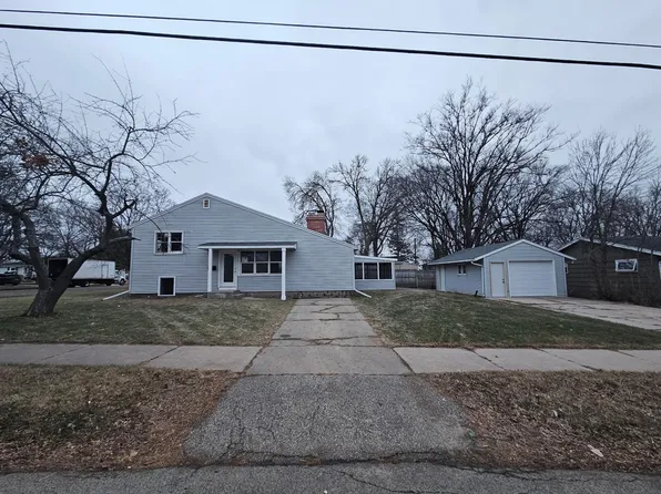 110 17th St NE, Rochester, MN 55906