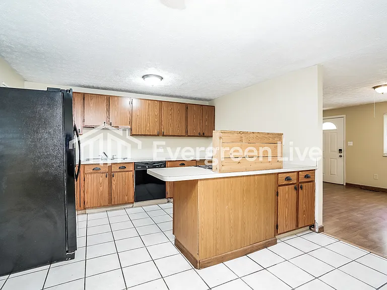 6251 Brauning Dr — Photo 6