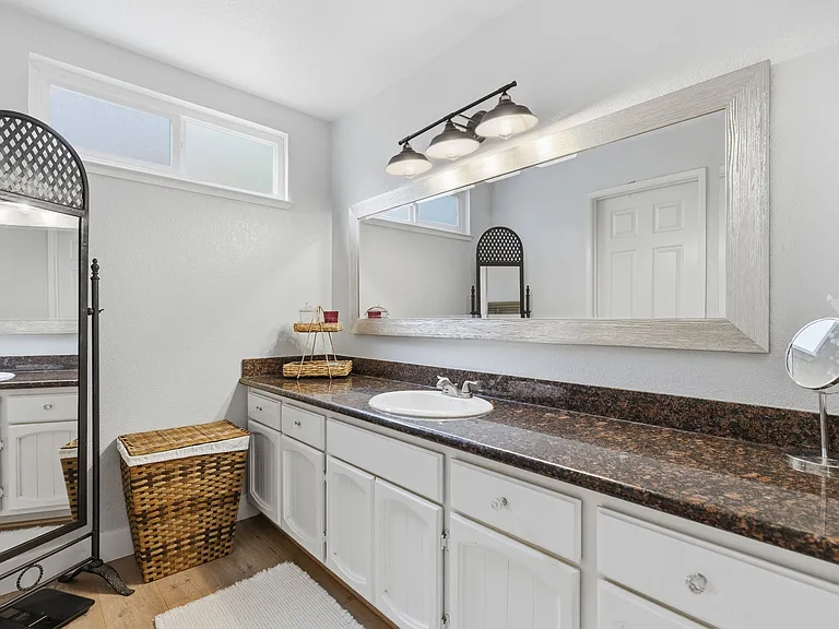 2436 Sandpiper Way — Photo 8