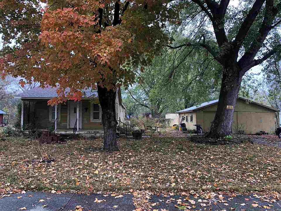 2nd image of 411 N Jefferson St