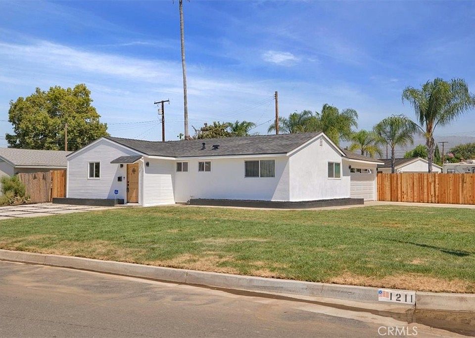 1st image of 1211 W Louisa Ave
