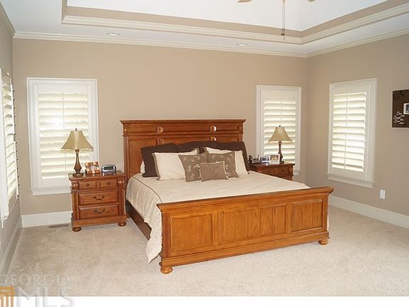 4th image of 118 Ashwood Point