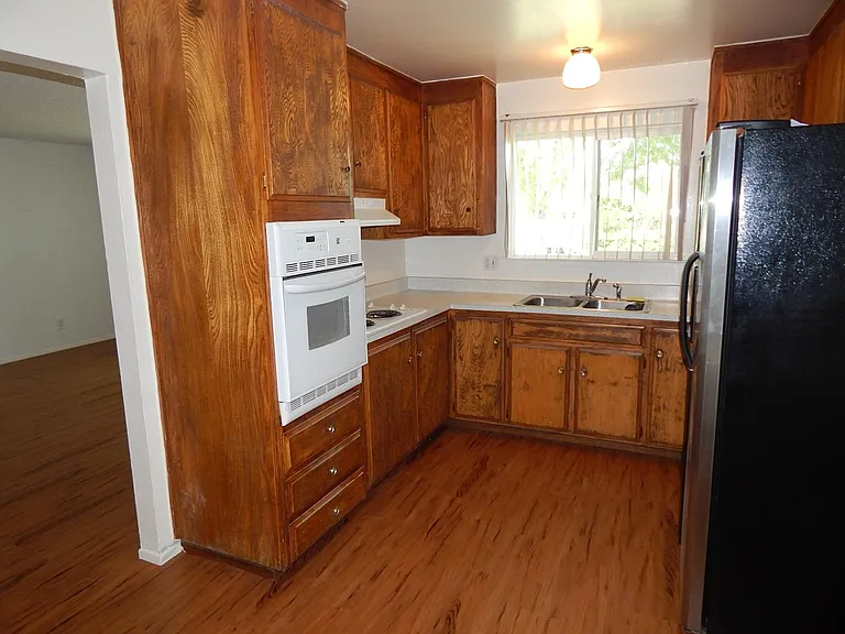 2512 Lafayette Dr — Photo 6