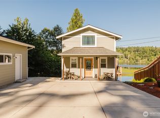 8022 Long Lake Rd SE, Pt Orchard, WA 98367