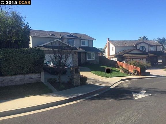 2nd image of 905 Ravenwood Ct